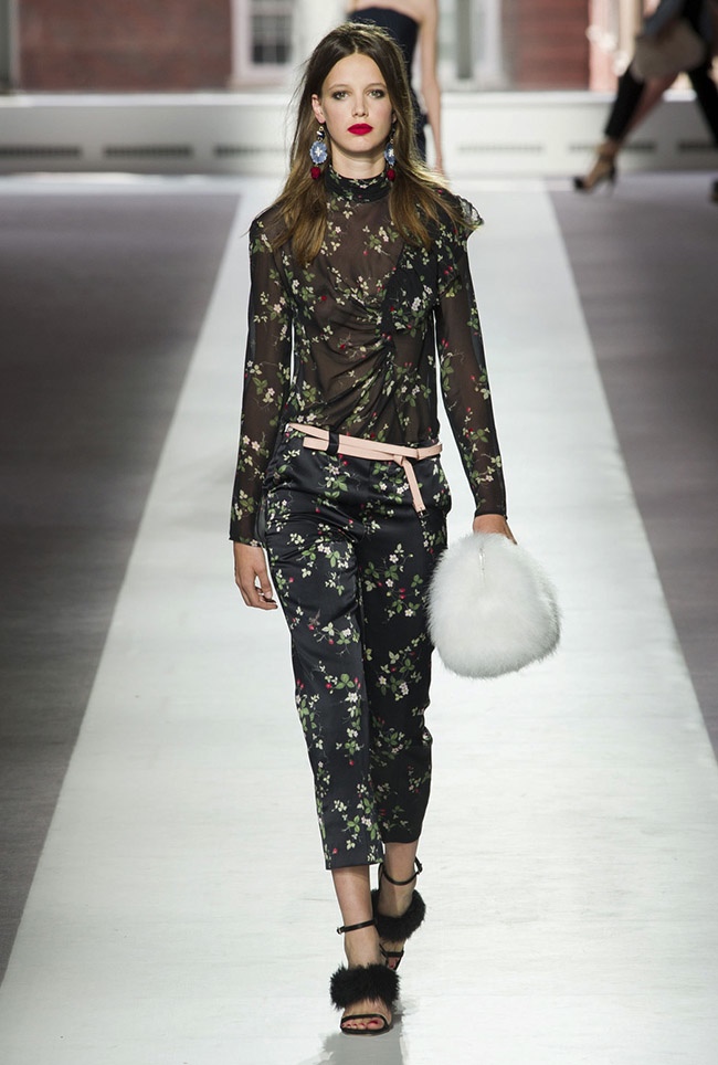 Topshop Unique Spring 2016 | London Fashion Week