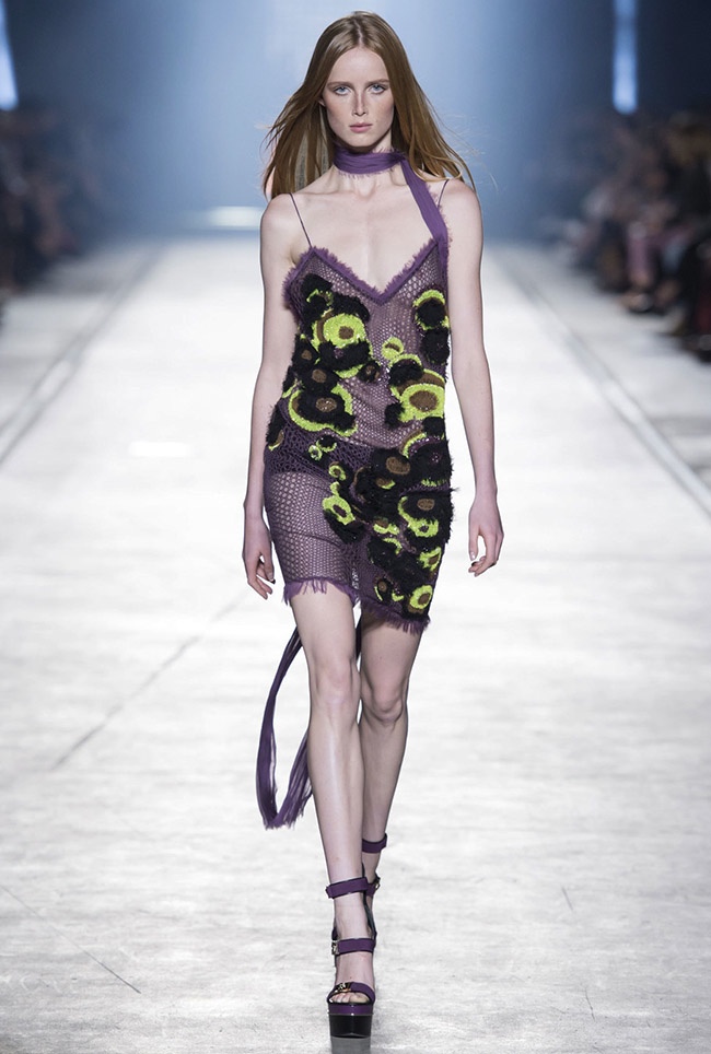 Versace Spring 2016 | Milan Fashion Week
