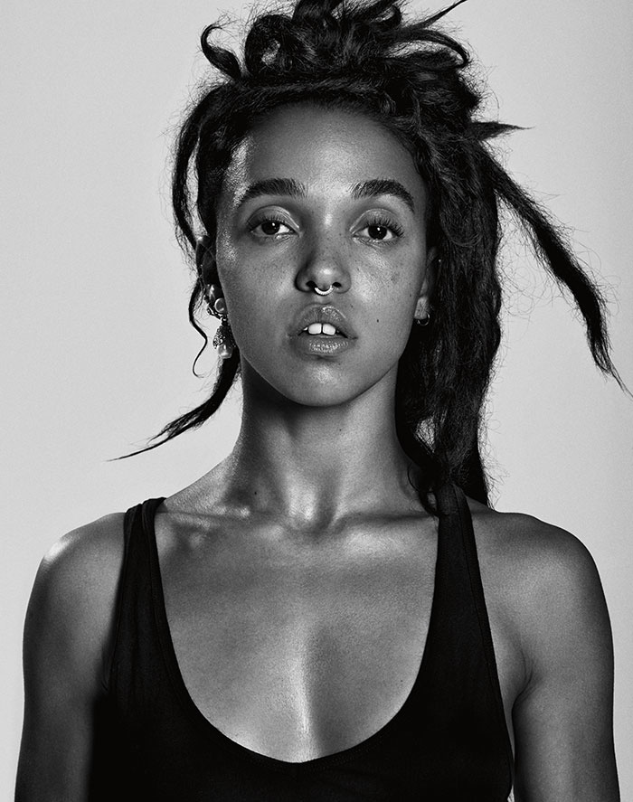 FKA-Twigs-Paper-Magazine-October-2015-Cover-Photoshoot05
