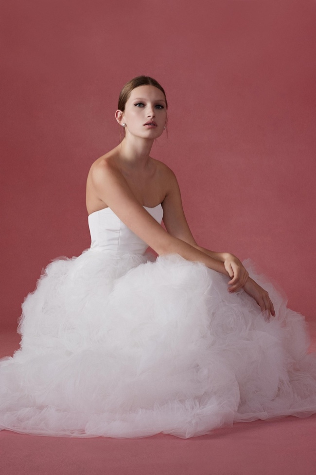 See Oscar de la Renta's Fall 2016 Wedding Dresses