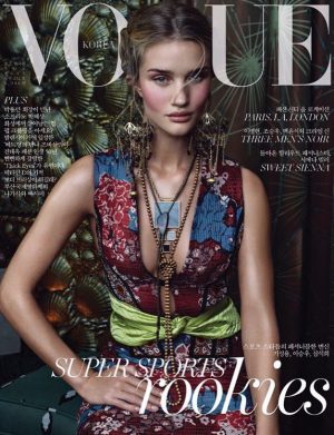 Rosie Huntington-Whiteley Stuns in Burberry on Vogue Korea Cover Rosie Huntington-Whiteley Stuns in Burberry on Vogue Korea Cover