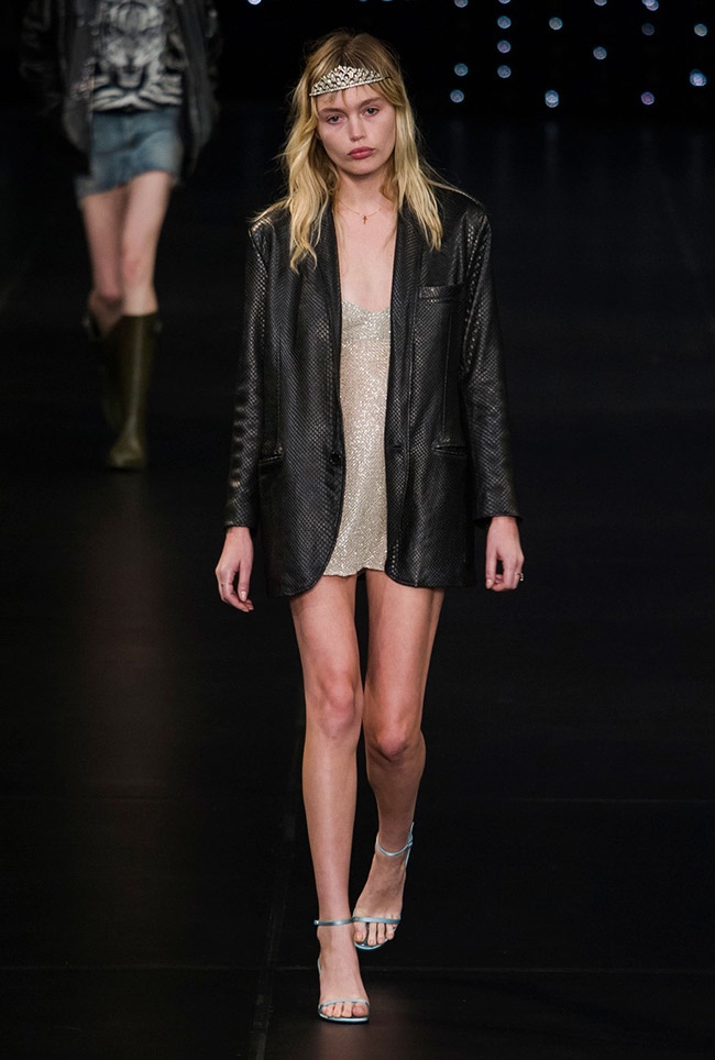 Saint Laurent Spring 2016 | Paris Fashion Week