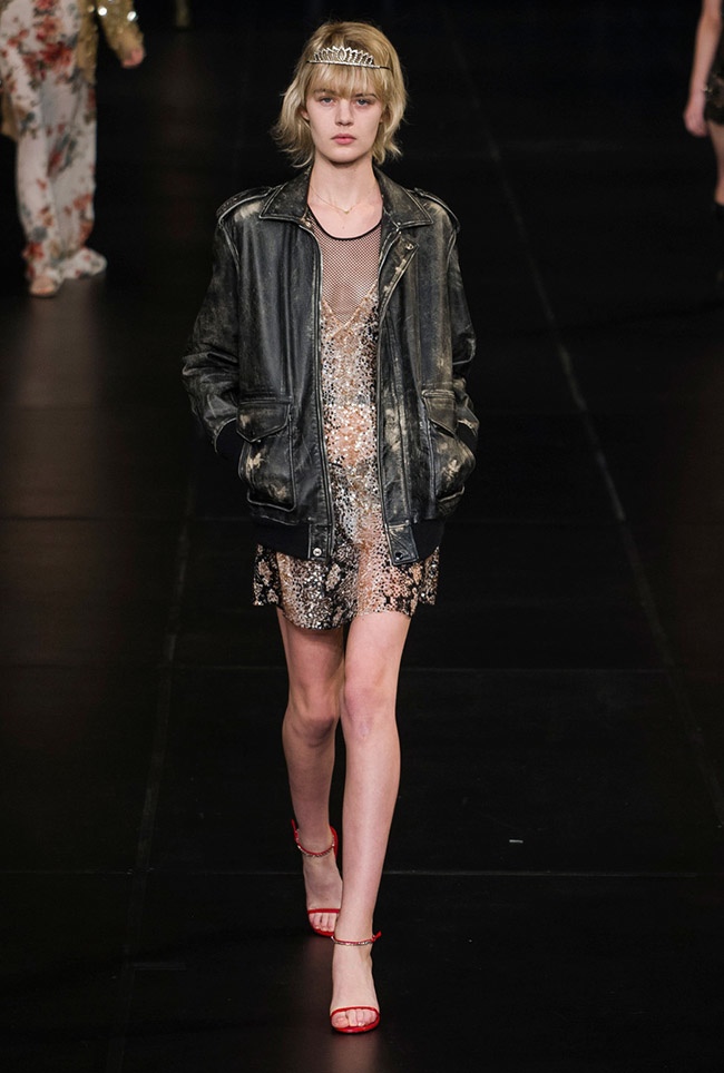 Saint Laurent Spring 2016 | Paris Fashion Week