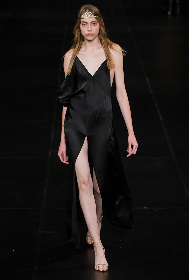 Saint Laurent Spring 2016 | Paris Fashion Week