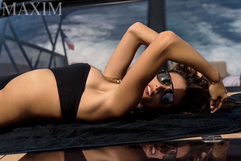 Alessandra-Ambrosio-Maxim-Magazine-Naked-2015-Photoshoot02