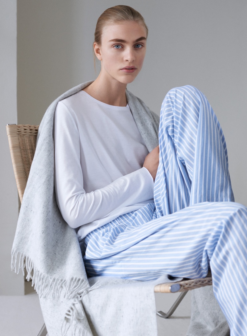 COS-Loungewear-Holiday-2015-Lookbook04