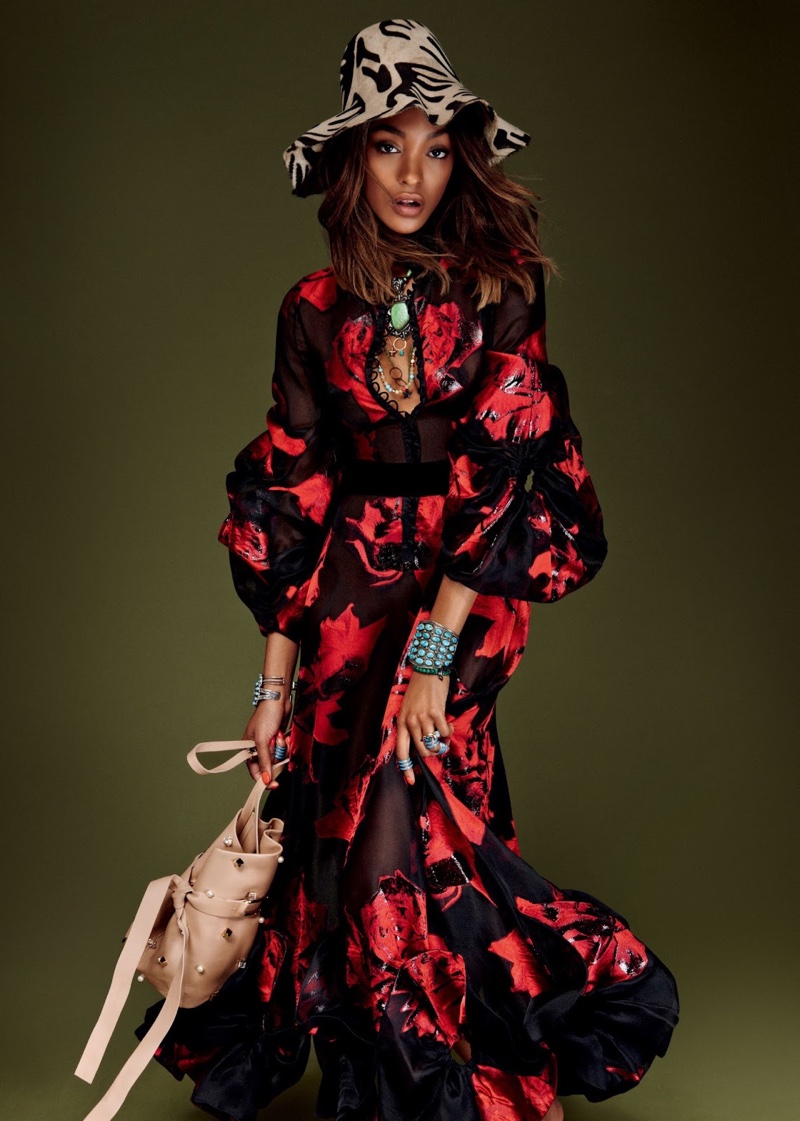 Jourdan-Dunn-Vogue-Japan-January-2016-Cover-Photoshoot06