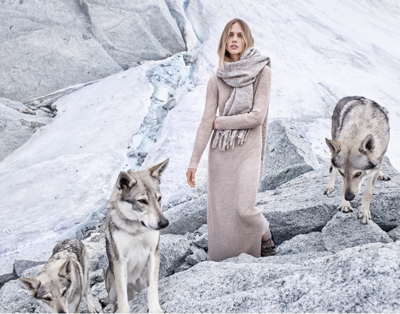 Mango's winter 2015 catalog puts the spotlight on cozy knitwear styles