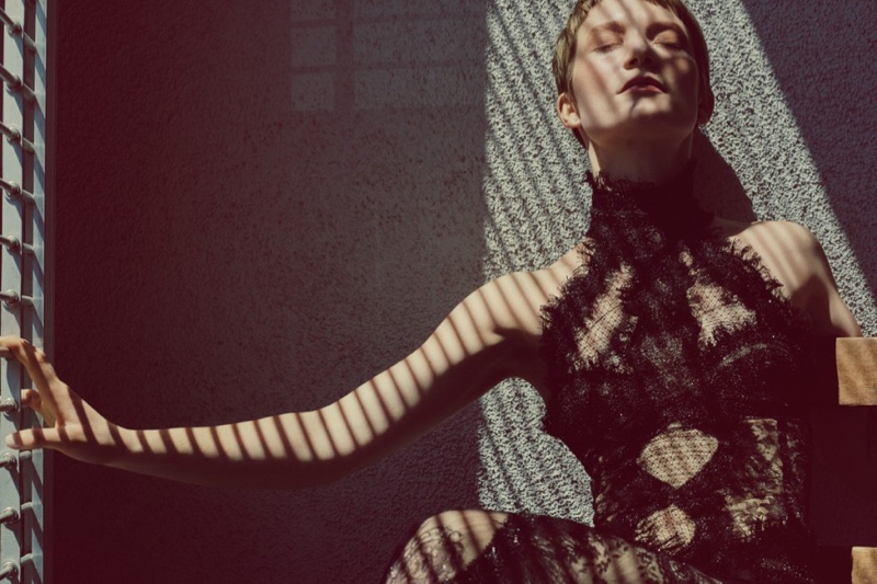 Mia-Wasikowska-Flaunt-Magazine-2015-Cover-Photoshoot03