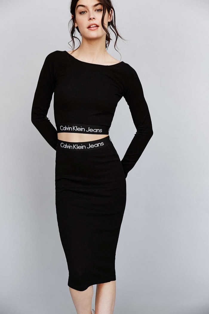 Calvin Klein x UO Long Sleeve Crop Top in Black