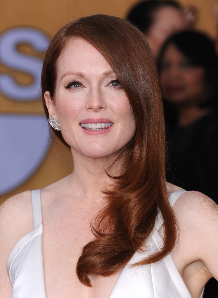 Auburn Color Julianne Moore