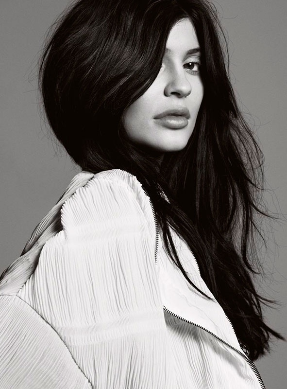 Kylie Jenner delivers her signature lip pout in ELLE UK