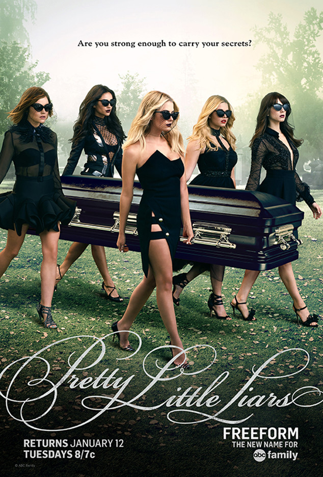 Pretty Little Liars season 6 cast on new poster