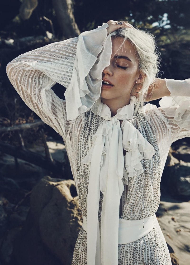Pyper-America-Smith-Siblings-Beach-Editorial-Marie-Claire13