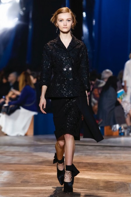 Dior Relies on the House Codes for Spring Couture