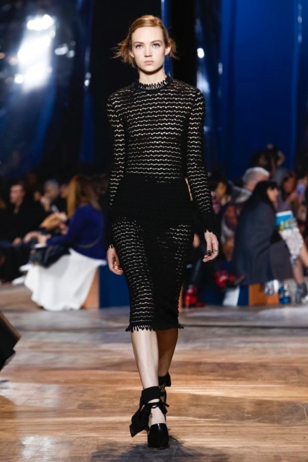 Dior Relies on the House Codes for Spring Couture