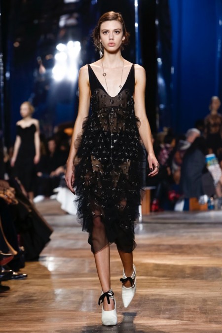 Dior Relies on the House Codes for Spring Couture