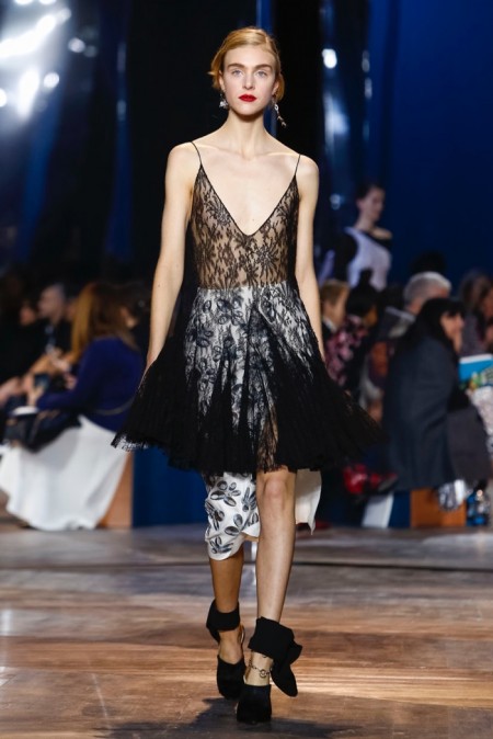 Dior Relies on the House Codes for Spring Couture
