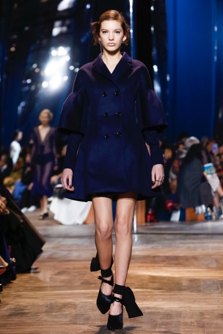Dior Relies on the House Codes for Spring Couture