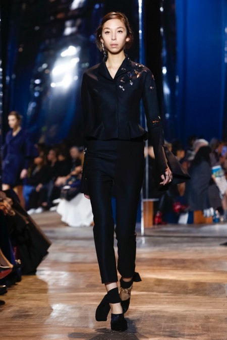 Dior Relies on the House Codes for Spring Couture