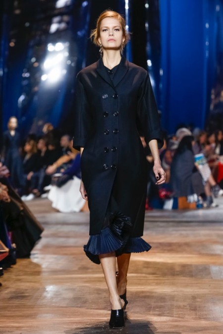 Dior Relies on the House Codes for Spring Couture