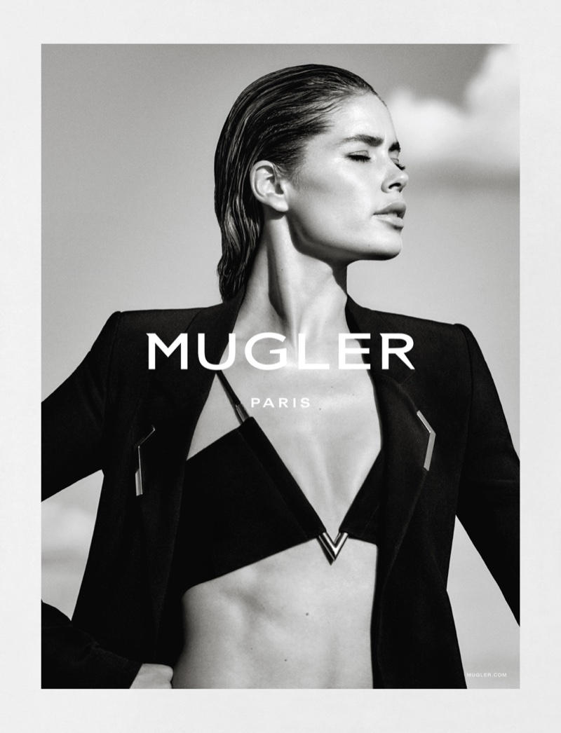 Doutzen poses in jacket and bralette from Mugler's spring 2016 collection