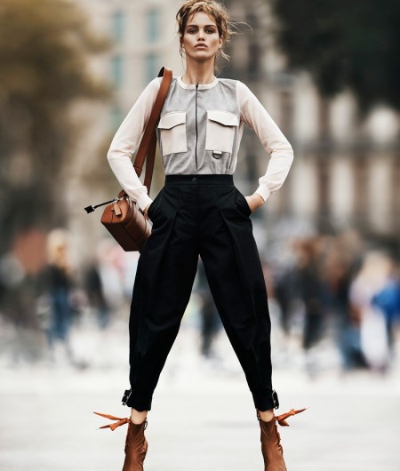 Emporio Armani Takes to the Streets for Spring '16 Campaign Emporio Armani Takes to the Streets for Spring '16 Campaign