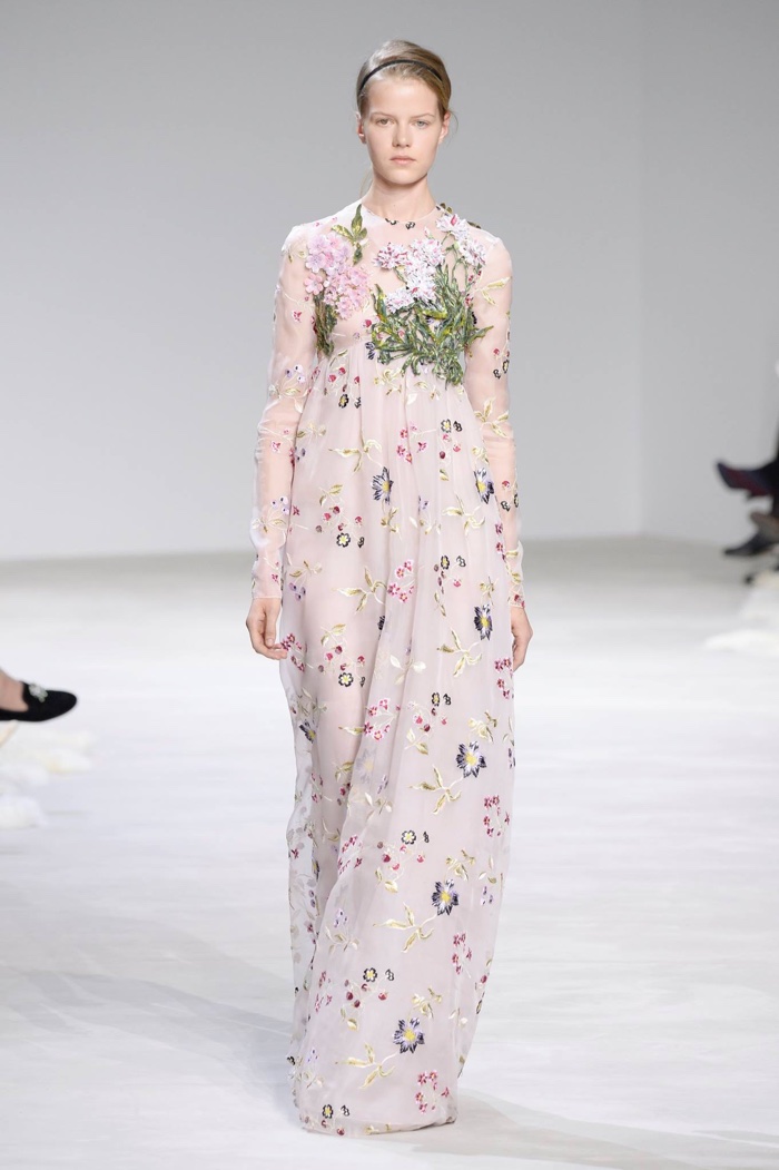 Giambattista Valli Embraces Florals for Spring 2016 Couture