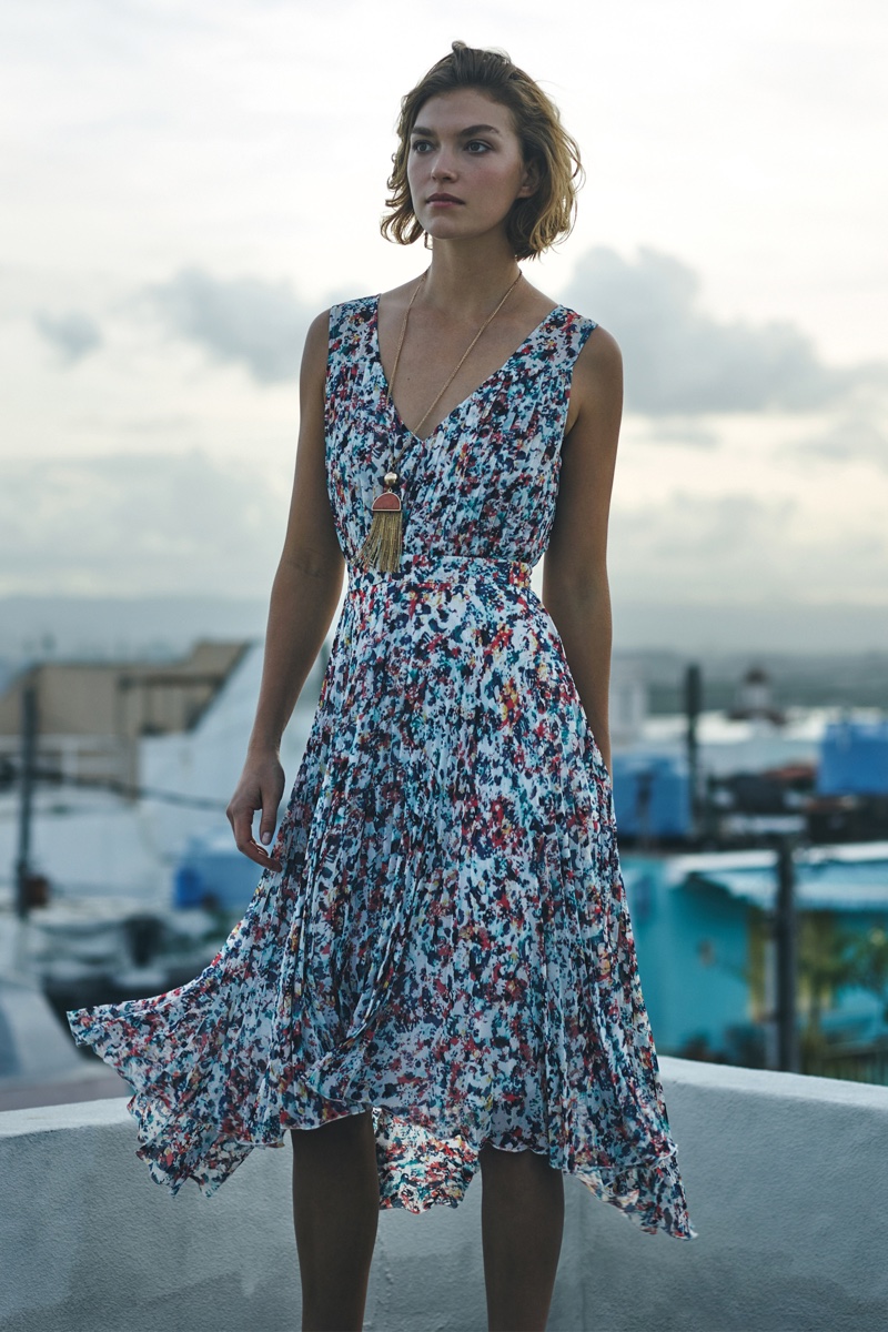 Arizona Muse Models Anthropologie's Dreamy Spring Dresses Fashion