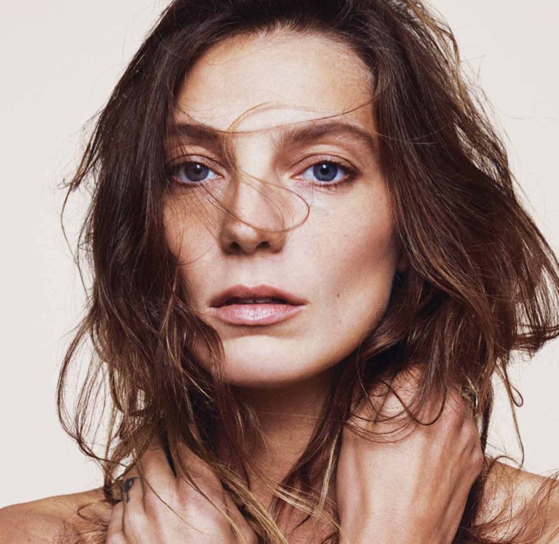 Daria Werbowy stuns in this closeup shot