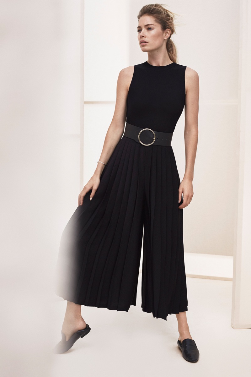 Doutzen Kroes poses in high-waist culottes from Massimo Dutti's New York collection