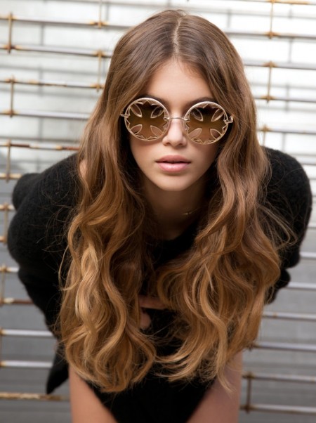 Kaia Gerber Looks Just Like Her Supermodel Mom in New Campaign Kaia Gerber Looks Just Like Her Supermodel Mom in New Campaign
