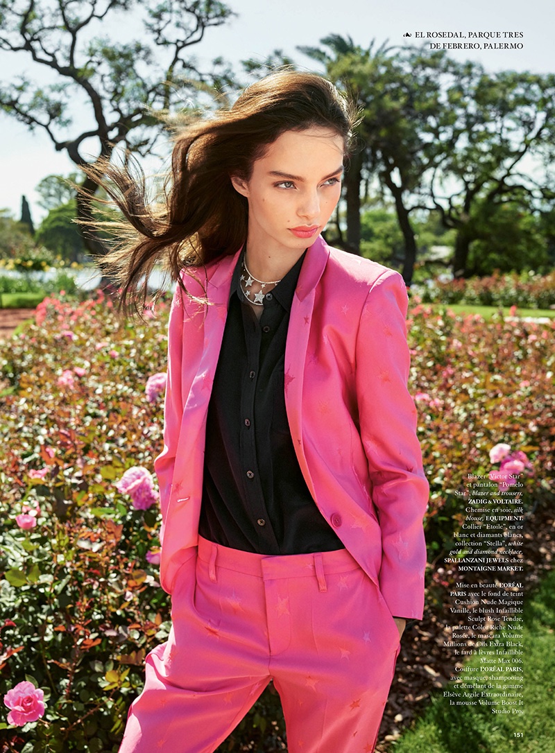 Luma Grothe suits up in a pink Zadig et Voltaire blazer with matching pants