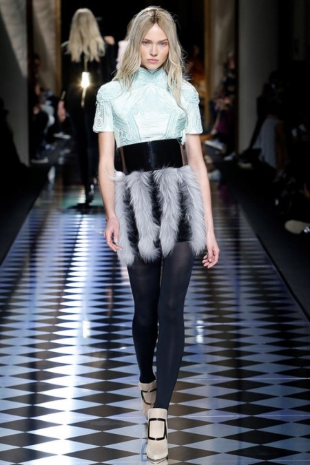 Balmain Fall 2016 | Paris Fashion Week