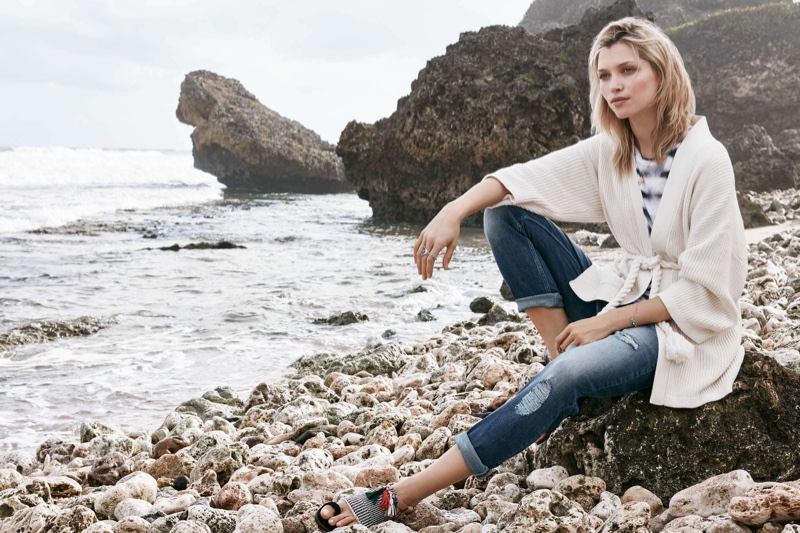 H&M Ditches the Swimsuit for These Casual Beach Styles