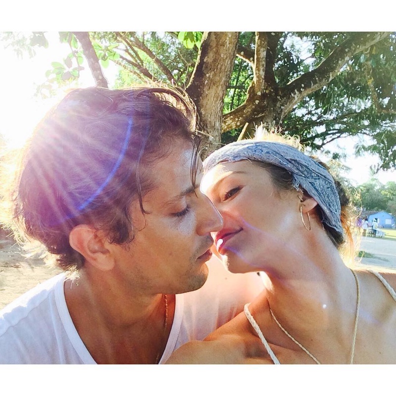 Candice Swanepoel shares a sweet photo with her fiance Hermann Nicoli as they are about to kiss. Photo: Instagram