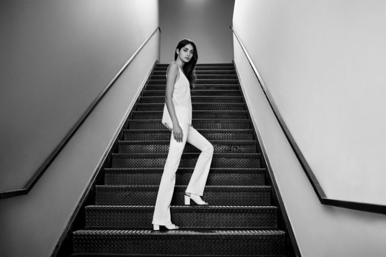 Blanc Slate: J Brand Takes on the White Denim Trend – Fashion Gone Rogue