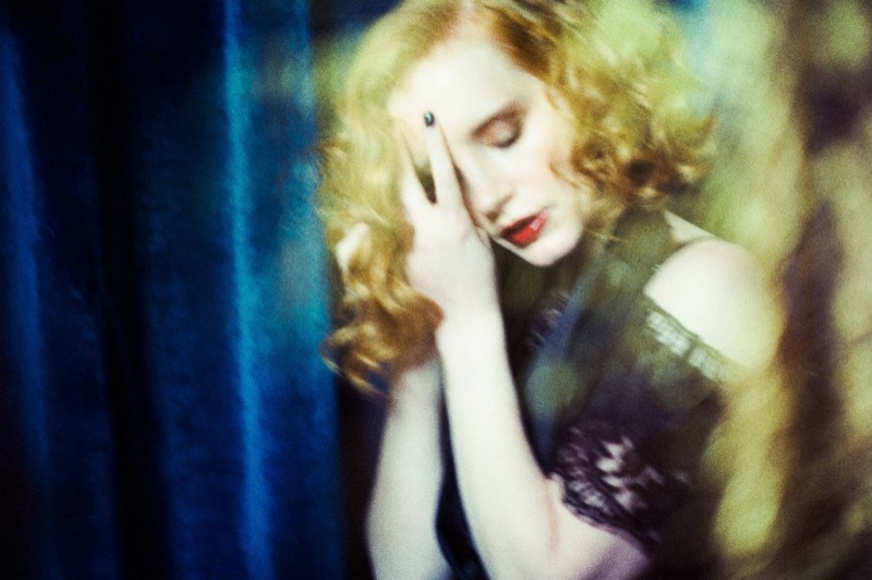 Jessica Chastain wears her hair in retro waves for the photo shoot