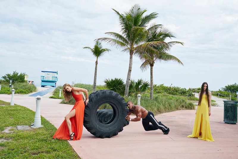 Posing in Miami, Karlie Kloss models a Prabal Gurung dress