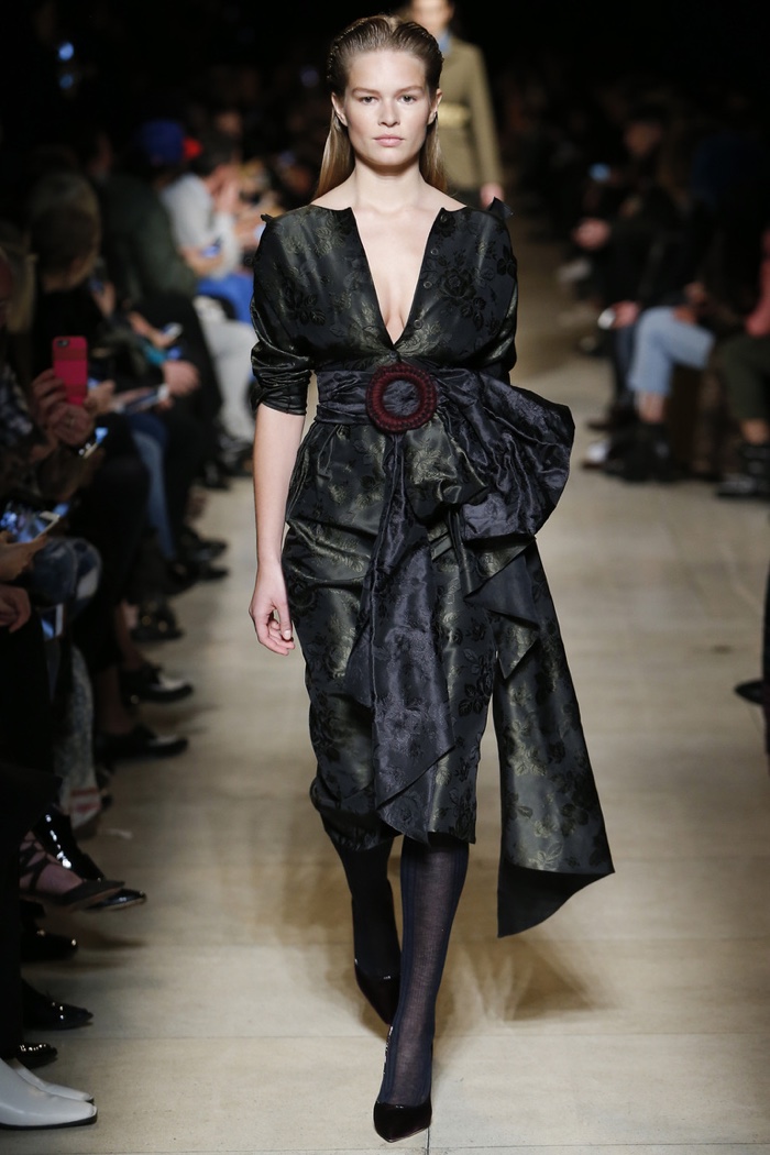 Miu Miu Fall 2016 | Paris Fashion Week