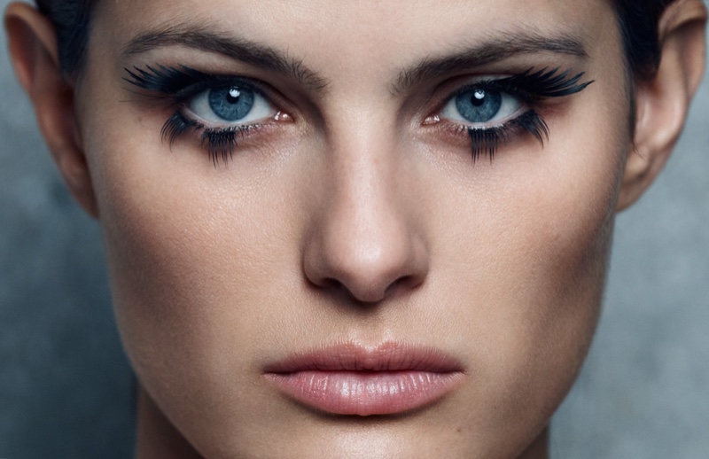Isabeli Fontana wears feathered eyelashes