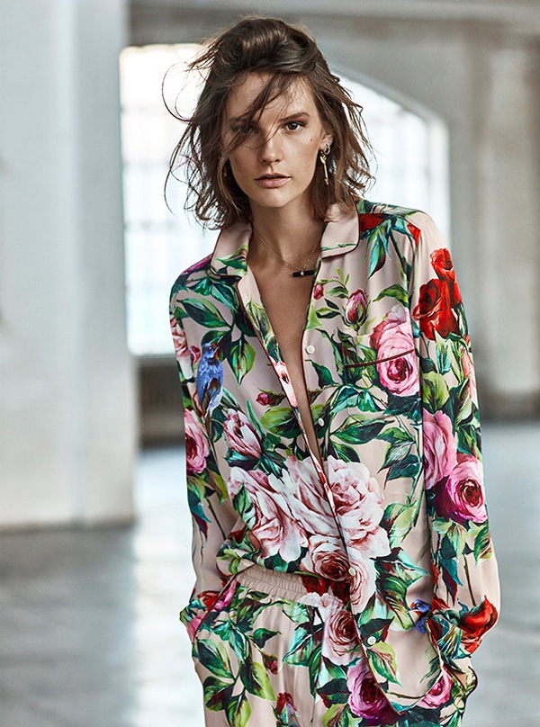 Sara takes on the loungewear trend in Dolce & Gabbana floral print pajama top and pants