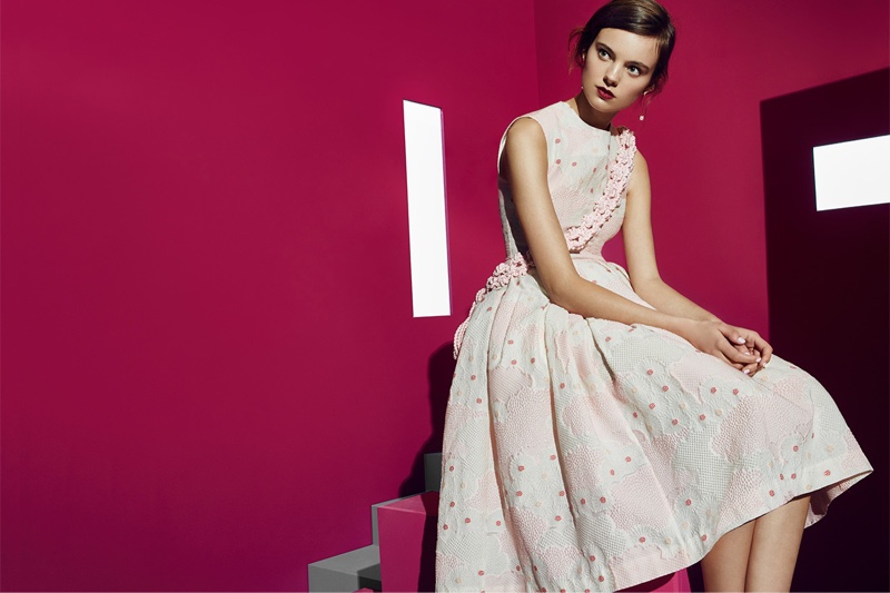 Summer Nights Saks Fifth Avenue Spotlights Dramatic Gowns