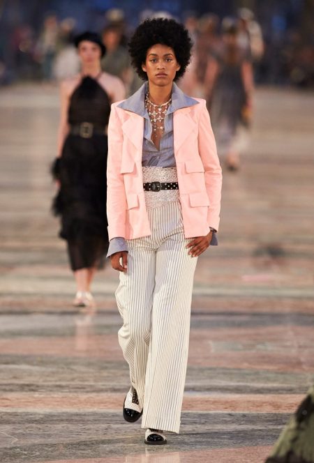 Chanel Cruise 2017 Runway Show