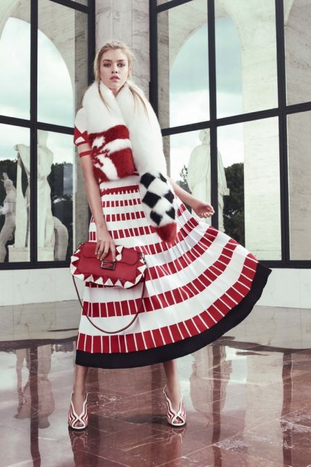 Fendi Turns Up the Graphics for Resort 2017