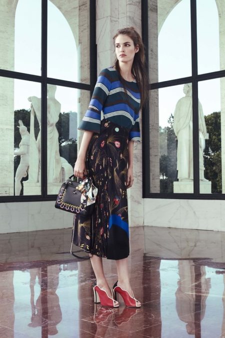 Fendi Turns Up the Graphics for Resort 2017