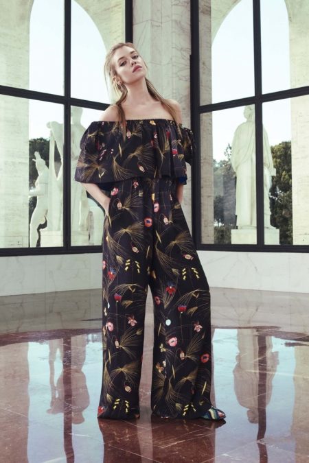 Fendi Turns Up the Graphics for Resort 2017