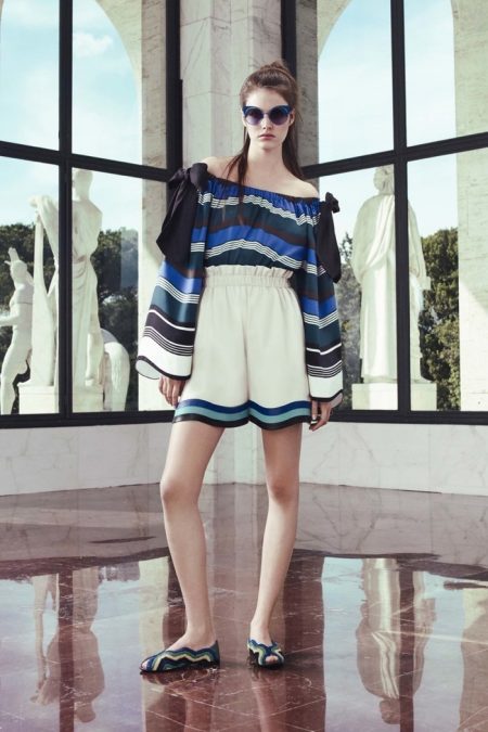 Fendi Turns Up the Graphics for Resort 2017