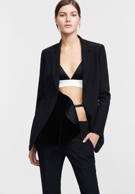La Perla Gets a New Look for its Fall 2016 Campaign