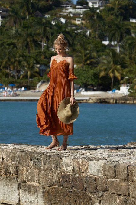 Hailey Clauson Poses in the Coolest Vacation Wardrobe for REVOLVE